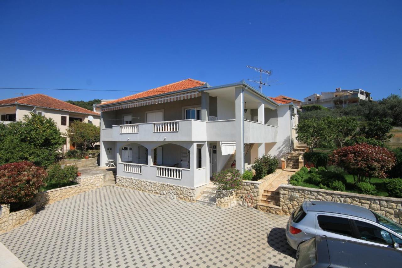 Appartement By The Sea - 8683